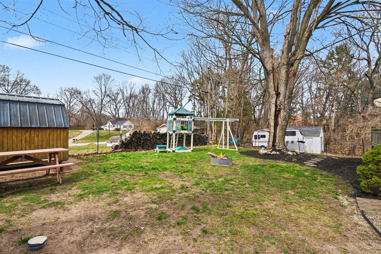 315 Mc Cumber Street, Buchanan, MI, 49107-1132