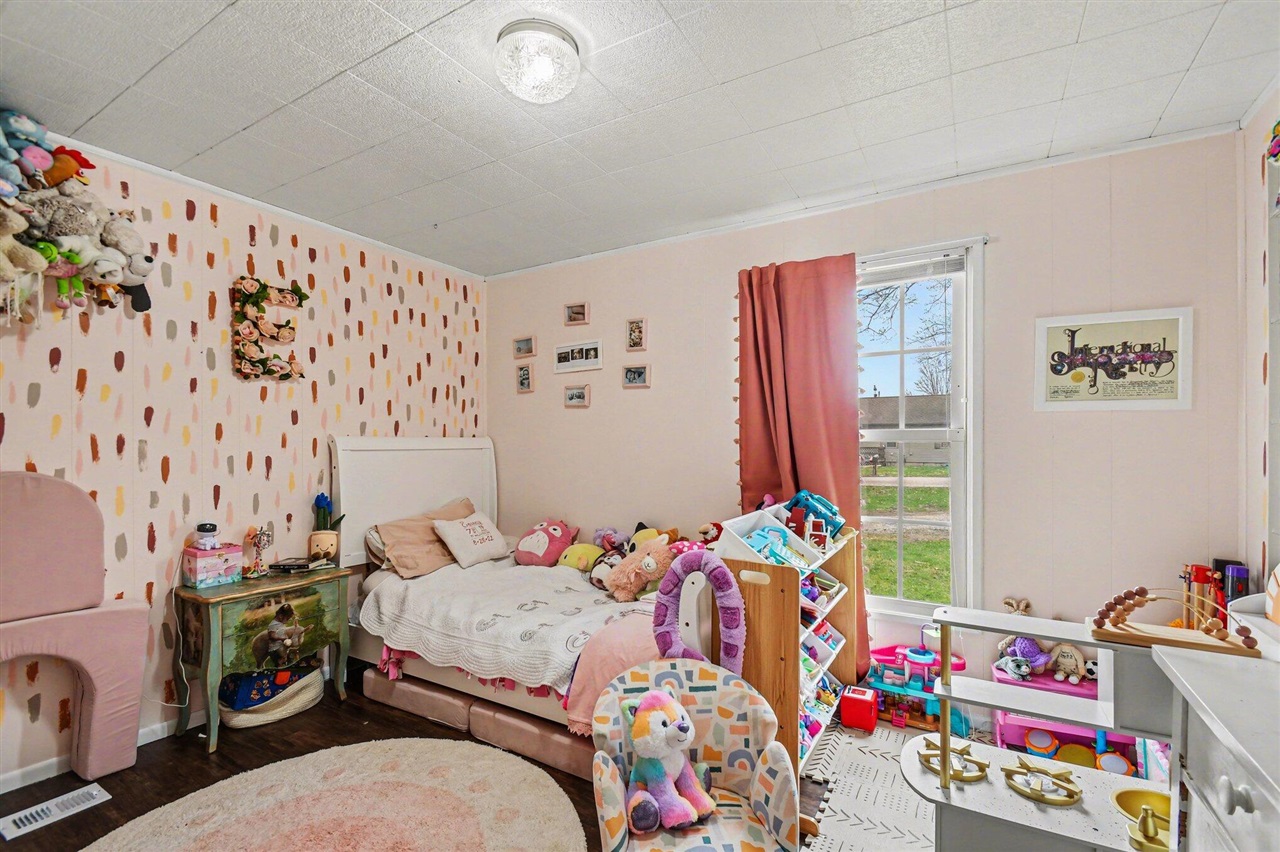 315 Mc Cumber Street, Buchanan, MI, 49107-1132