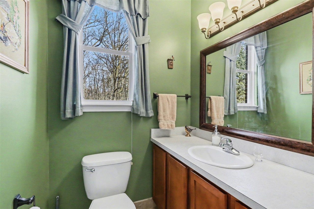 28294 Cottage Lane, New Hudson, MI, 48165-8004