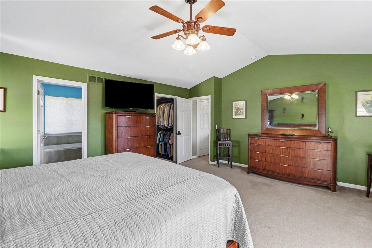 28294 Cottage Lane, New Hudson, MI, 48165-8004