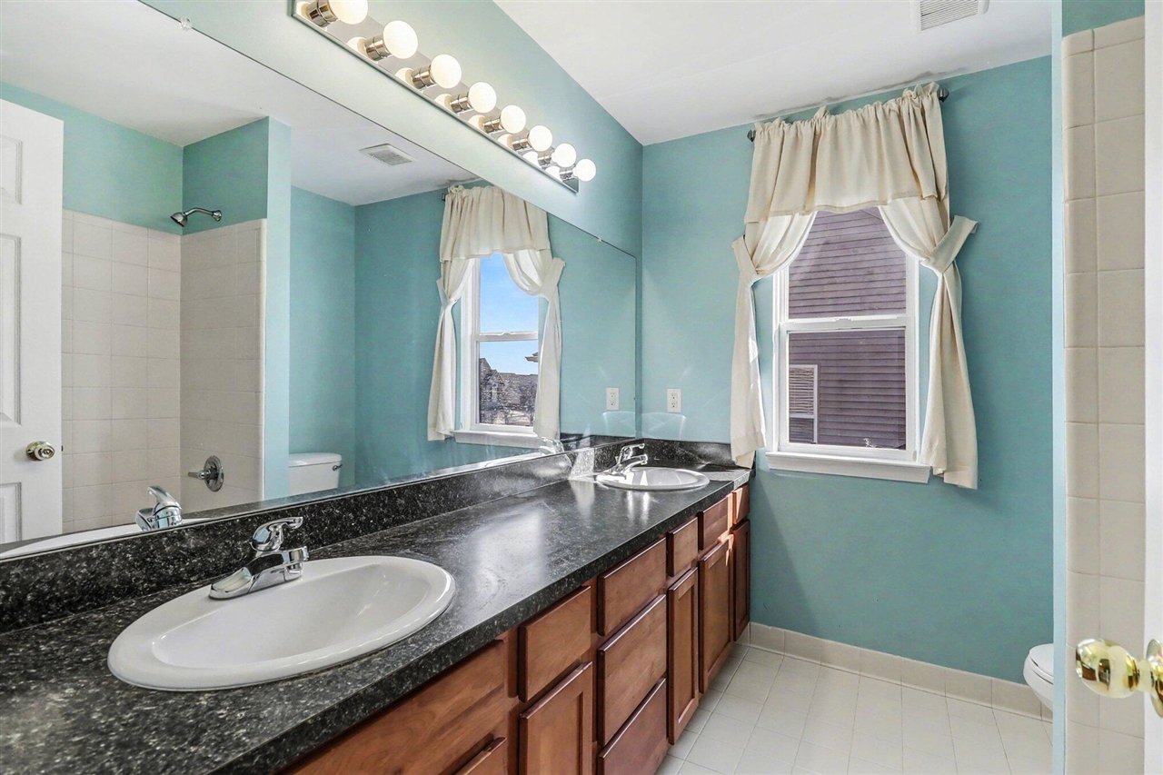 28294 Cottage Lane, New Hudson, MI, 48165-8004