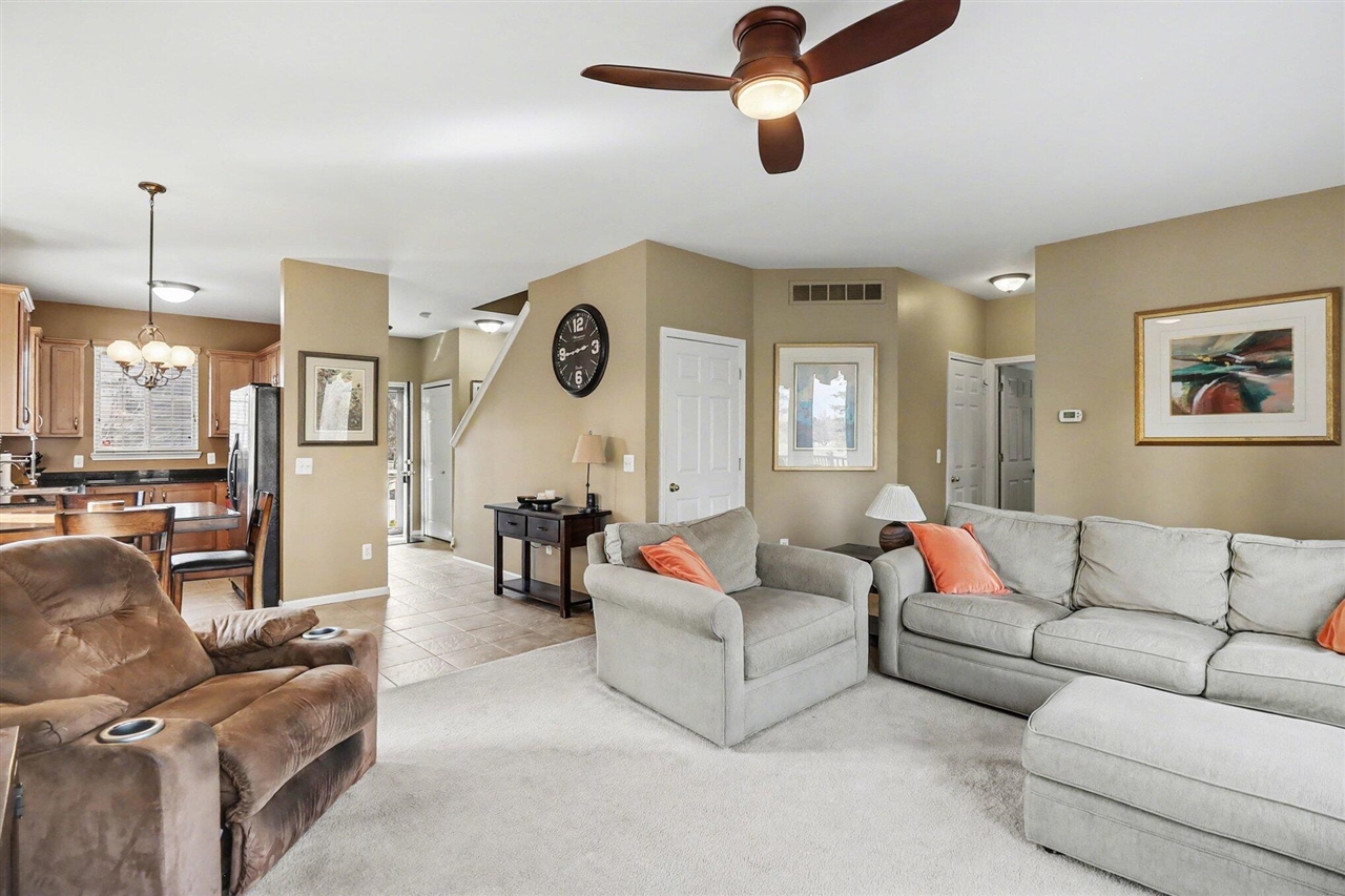 28294 Cottage Lane, New Hudson, MI, 48165-8004