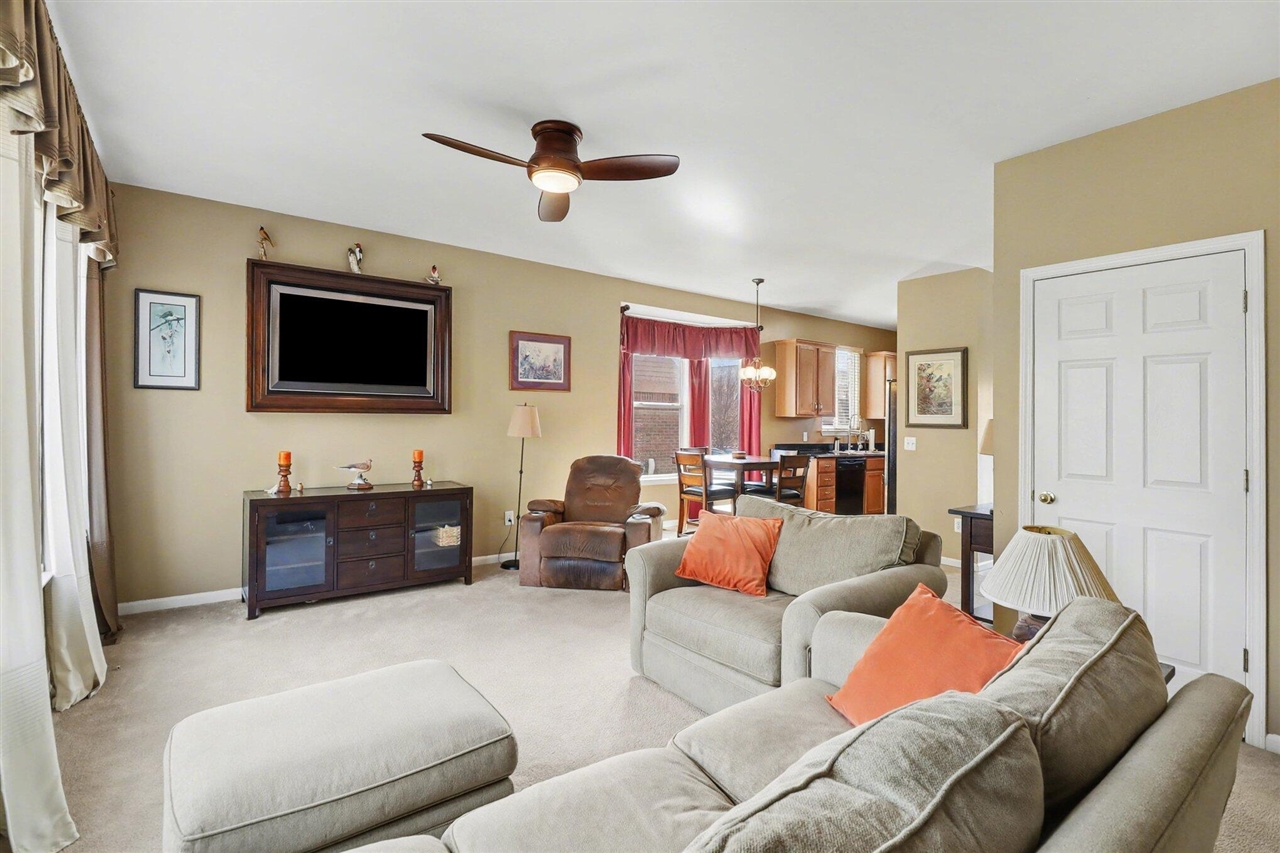 28294 Cottage Lane, New Hudson, MI, 48165-8004