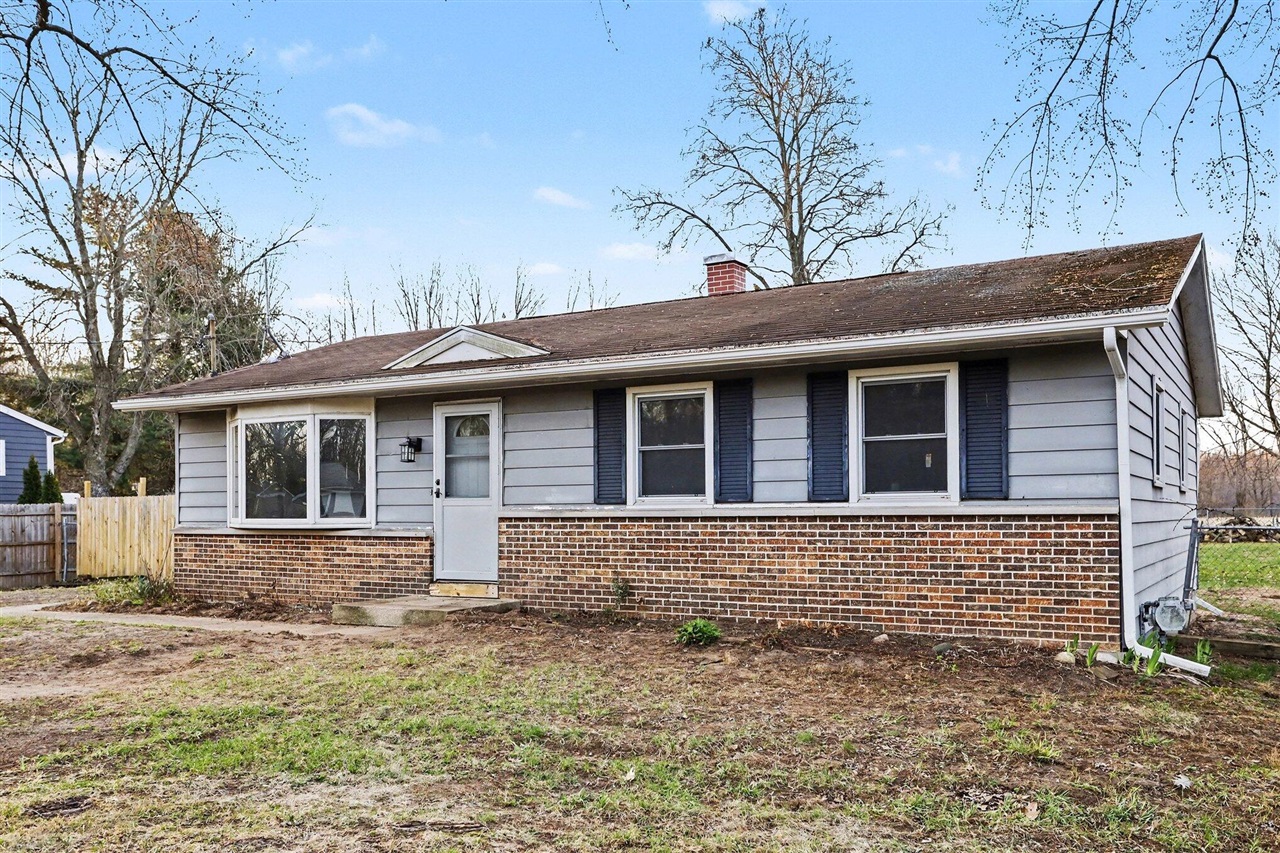 Plainwell, MI, 49080