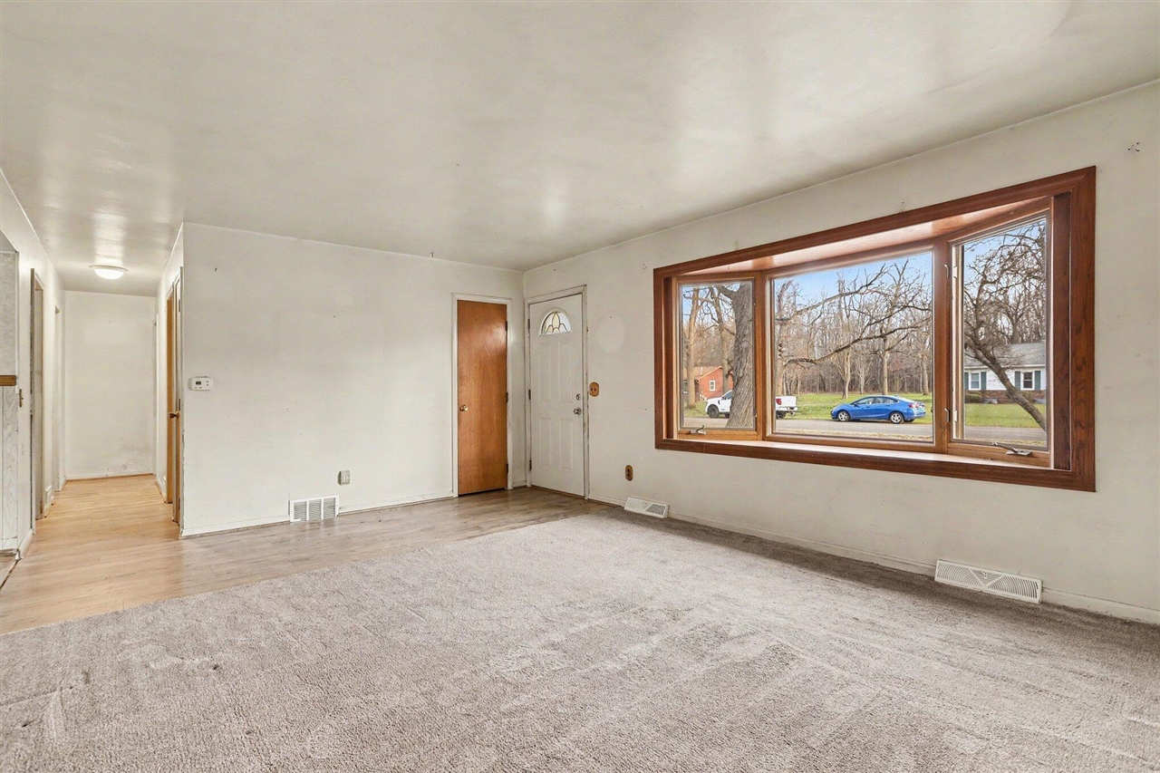 Plainwell, MI, 49080