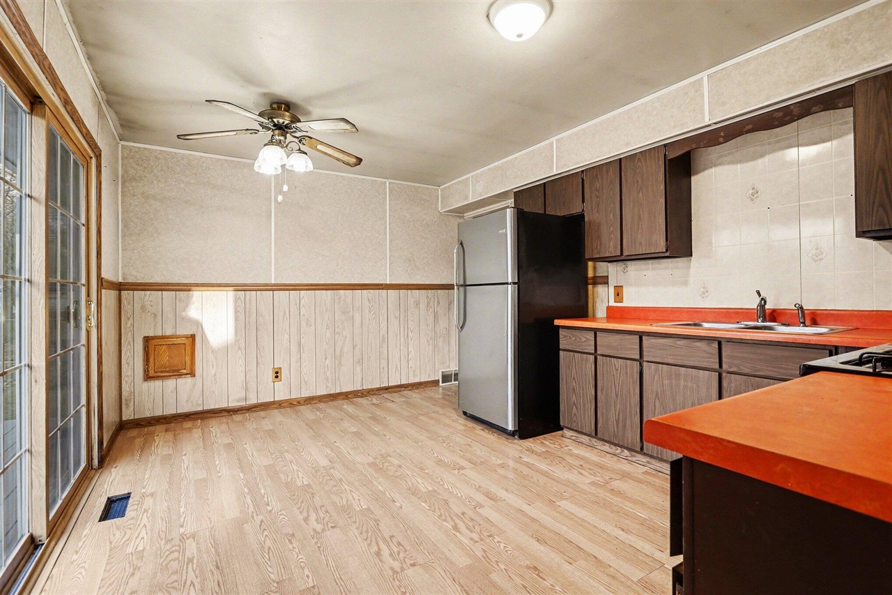 Plainwell, MI, 49080