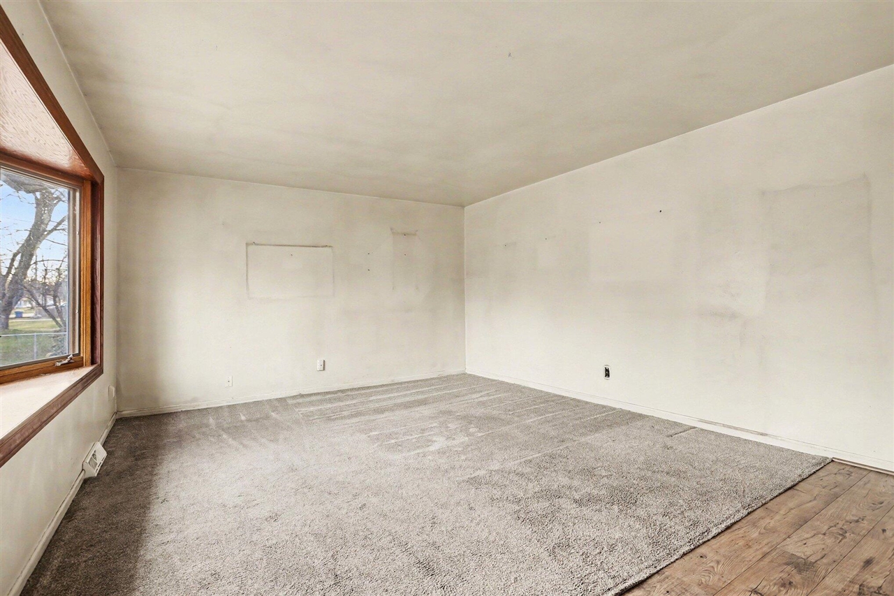 Plainwell, MI, 49080