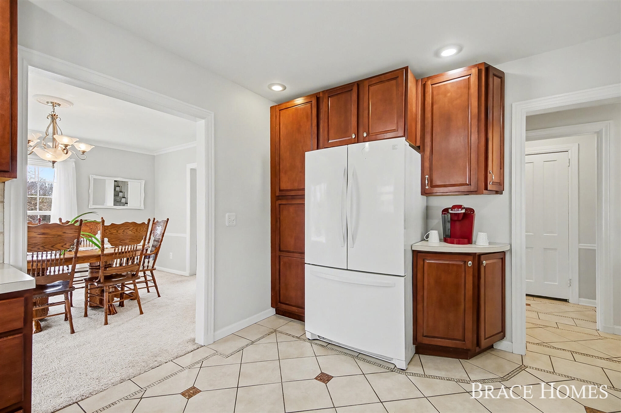 119 Bristol Avenue, Grand Rapids, MI, 49504-4924