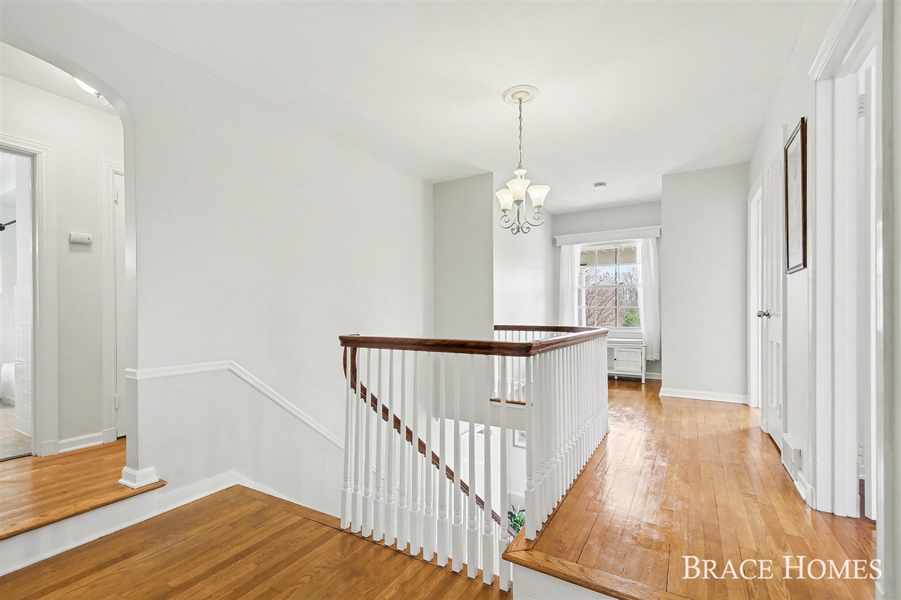 119 Bristol Avenue, Grand Rapids, MI, 49504-4924