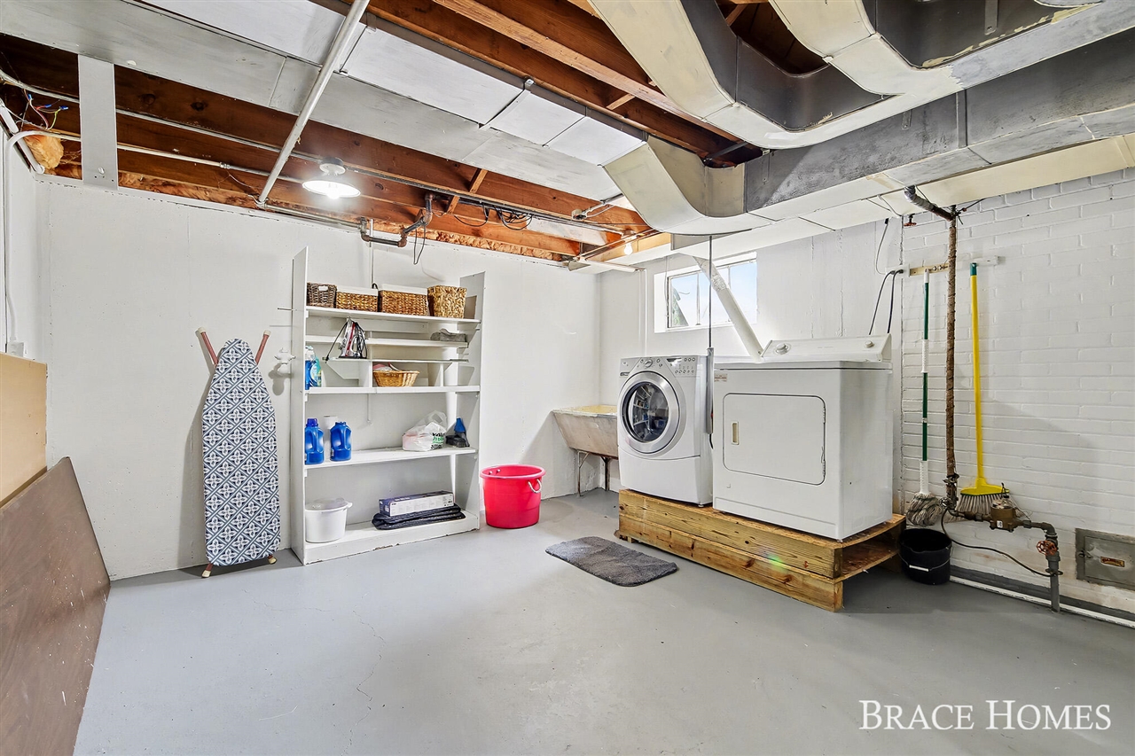 119 Bristol Avenue, Grand Rapids, MI, 49504-4924