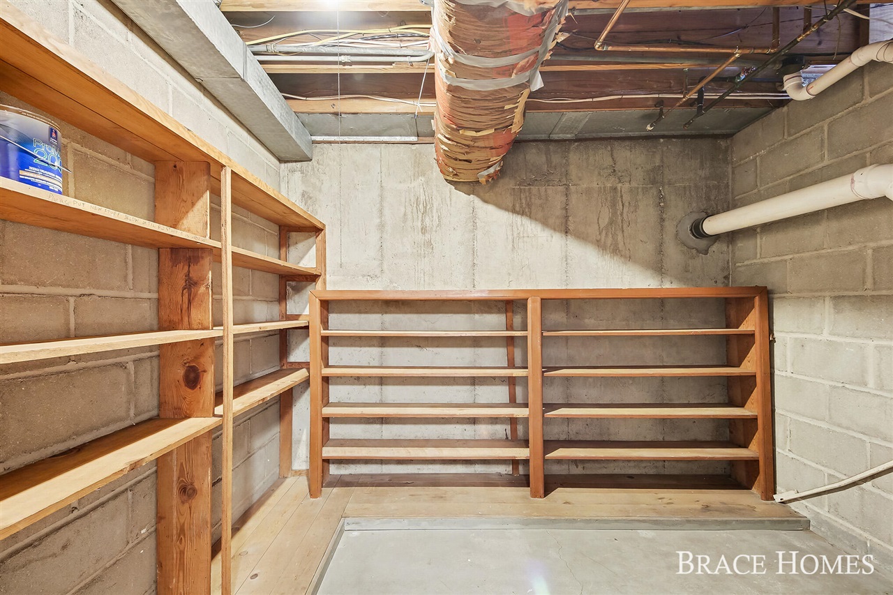 119 Bristol Avenue, Grand Rapids, MI, 49504-4924