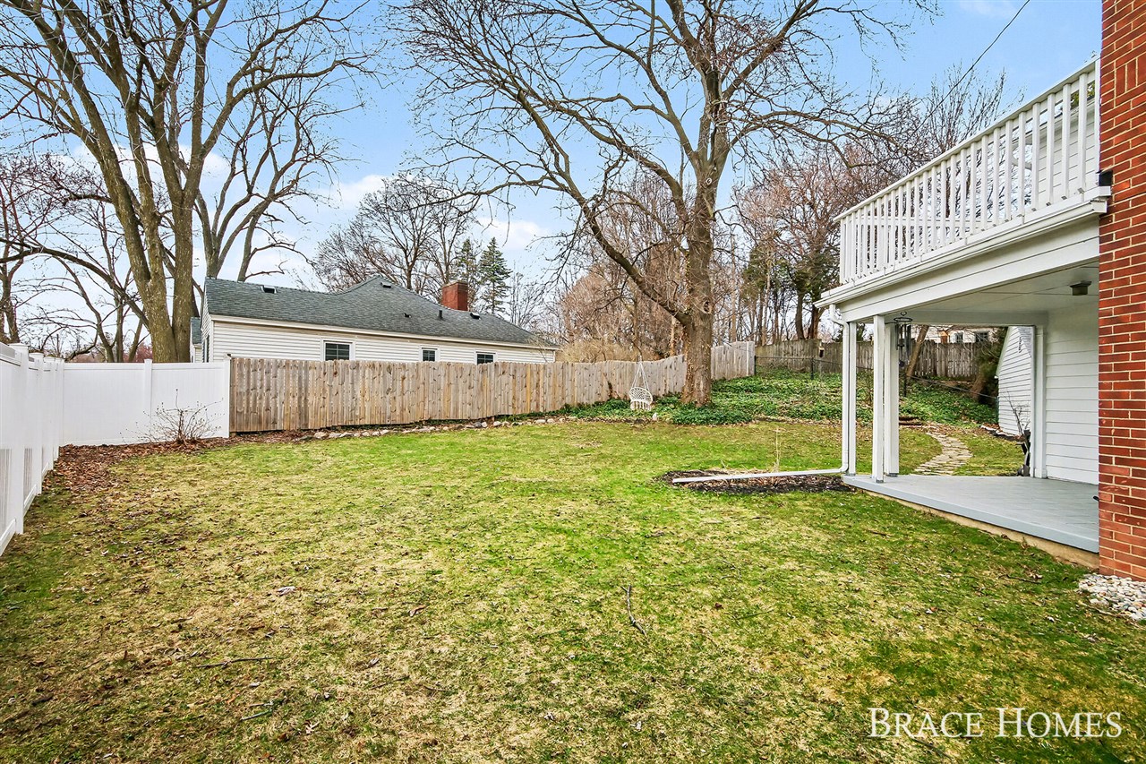 119 Bristol Avenue, Grand Rapids, MI, 49504-4924