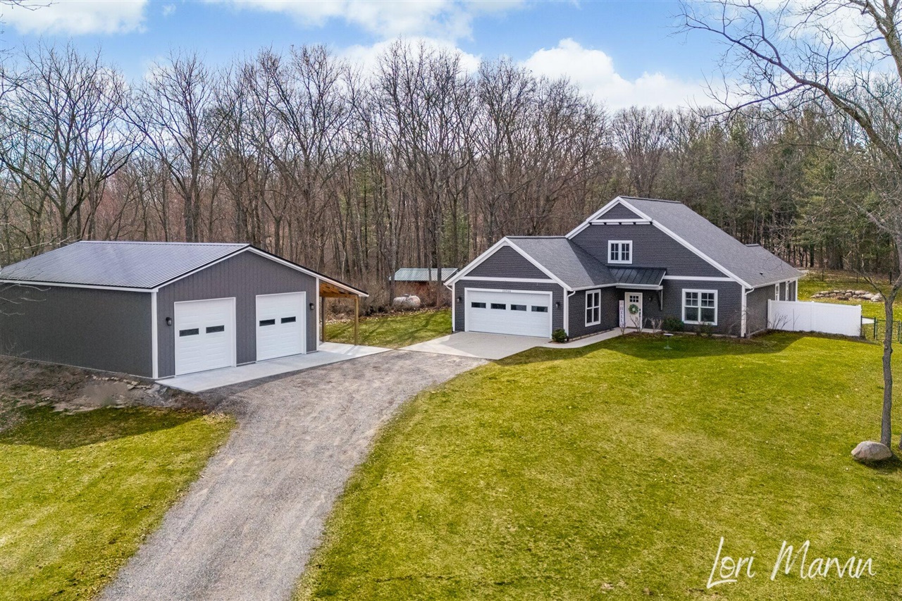 10966 S Stakes Road, Greenville, MI, 48838-9467