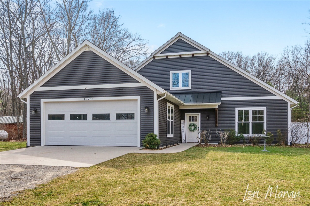 10966 S Stakes Road, Greenville, MI, 48838-9467