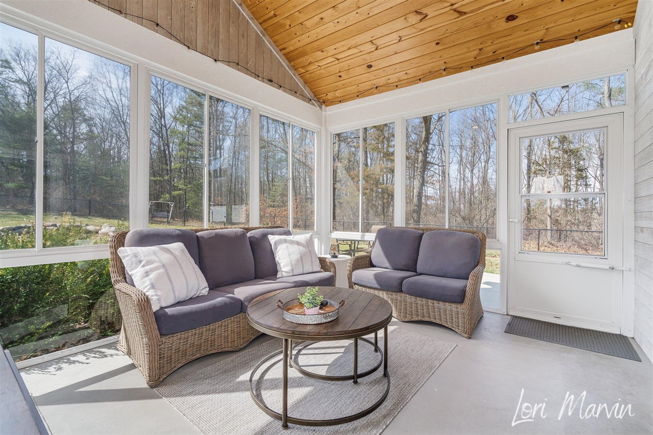 10966 S Stakes Road, Greenville, MI, 48838-9467