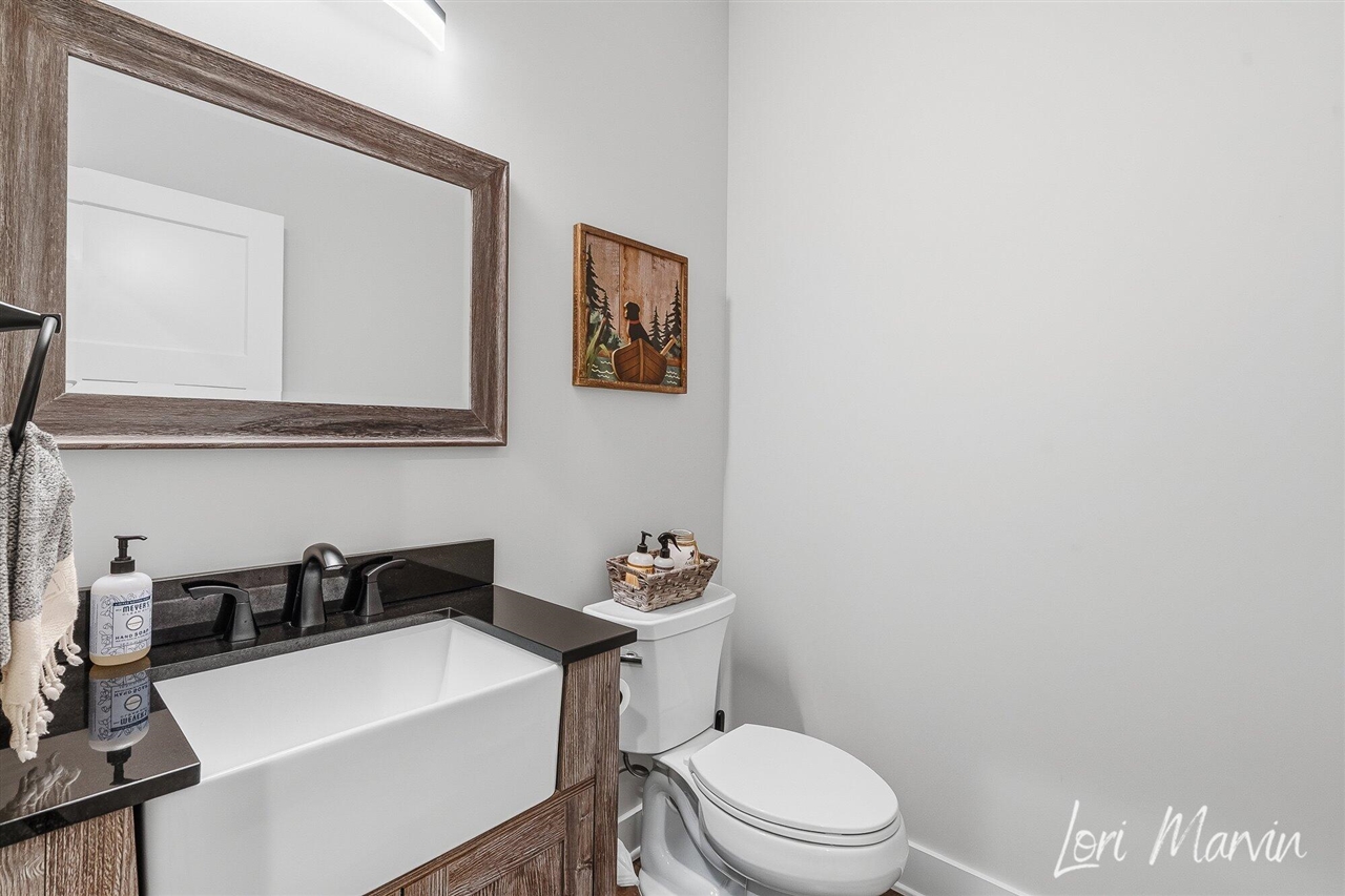 10966 S Stakes Road, Greenville, MI, 48838-9467