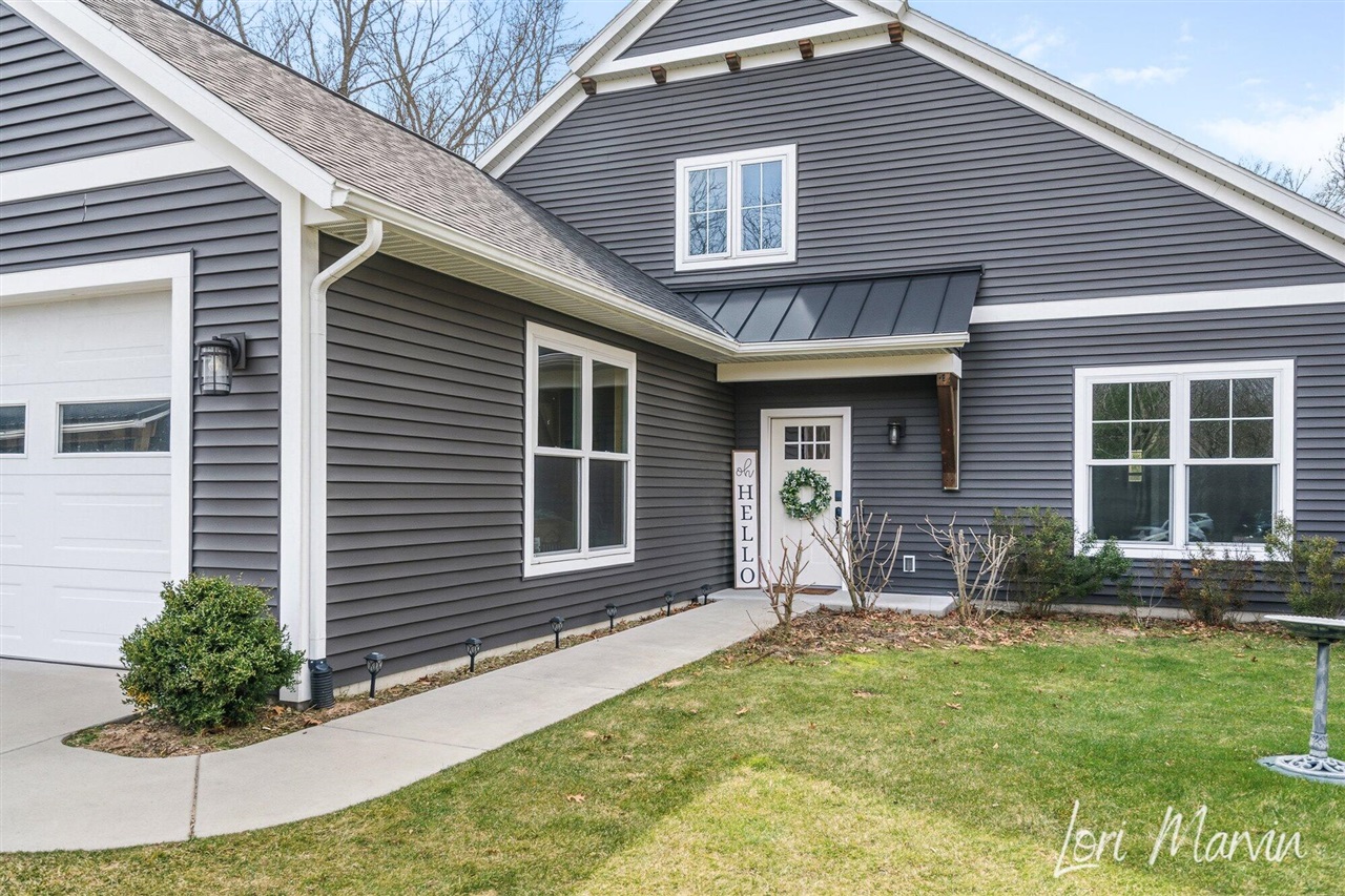 10966 S Stakes Road, Greenville, MI, 48838-9467