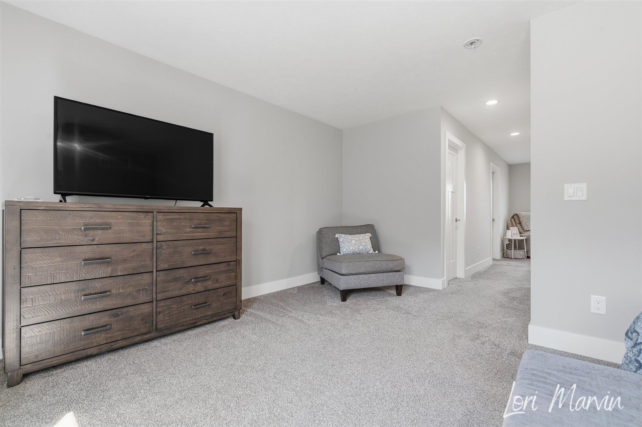 10966 S Stakes Road, Greenville, MI, 48838-9467