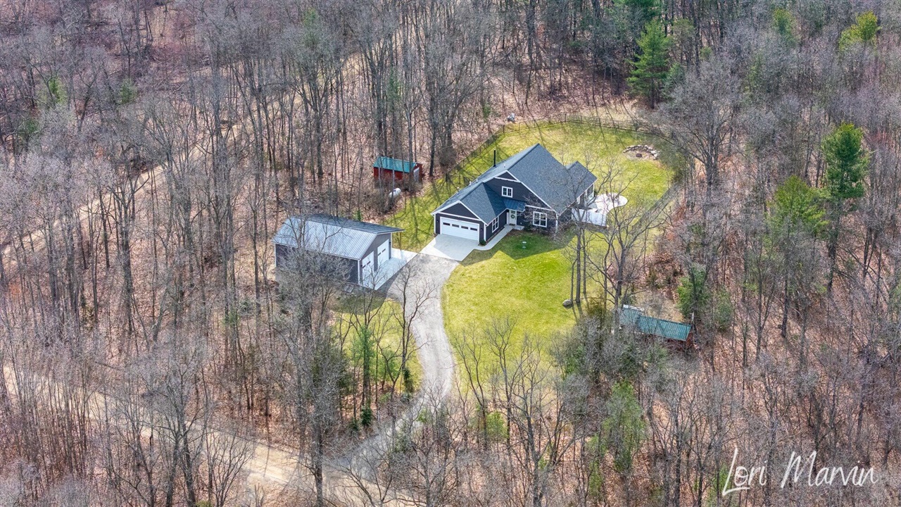 10966 S Stakes Road, Greenville, MI, 48838-9467