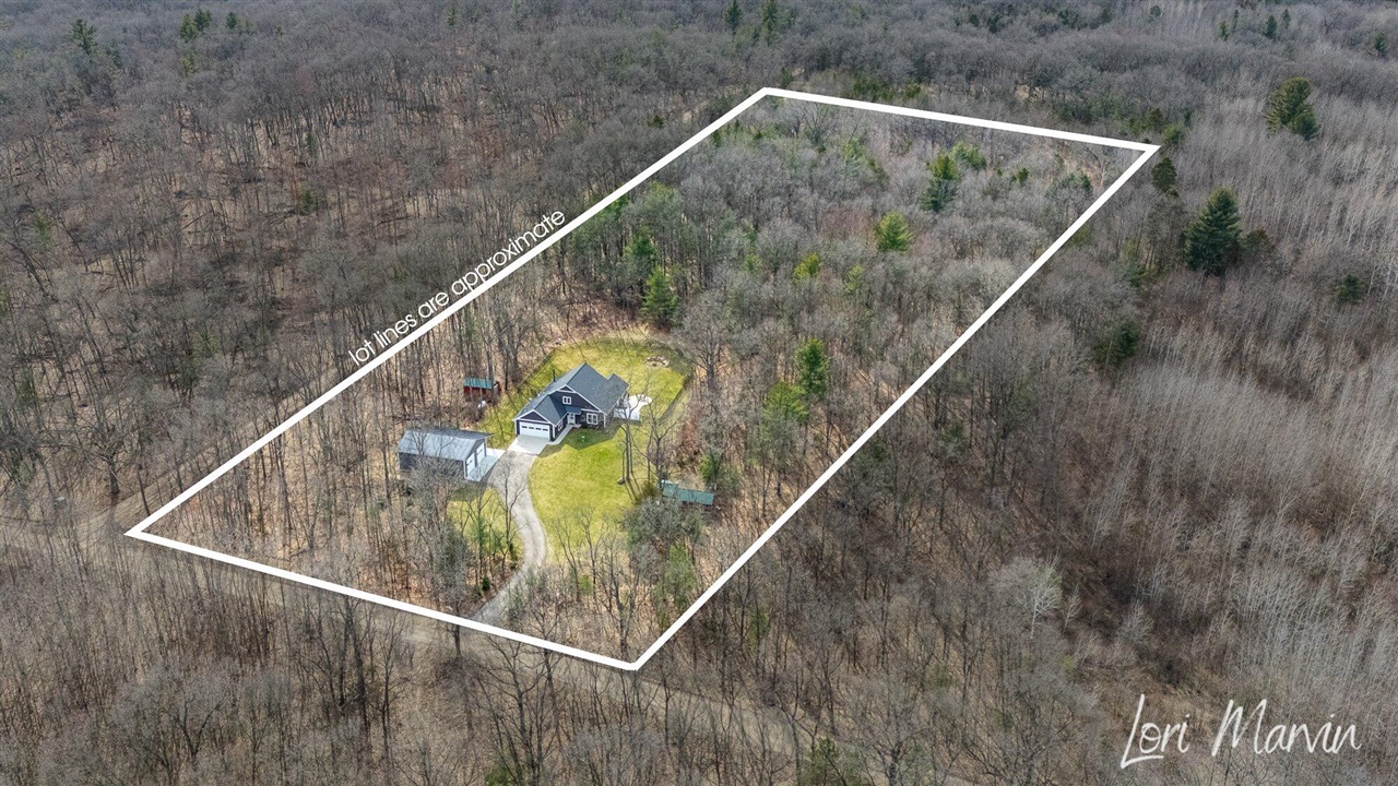 10966 S Stakes Road, Greenville, MI, 48838-9467