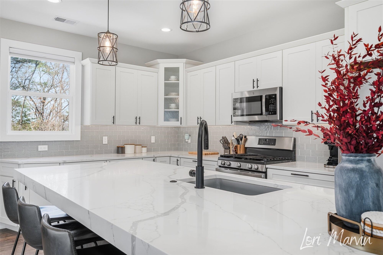 10966 S Stakes Road, Greenville, MI, 48838-9467