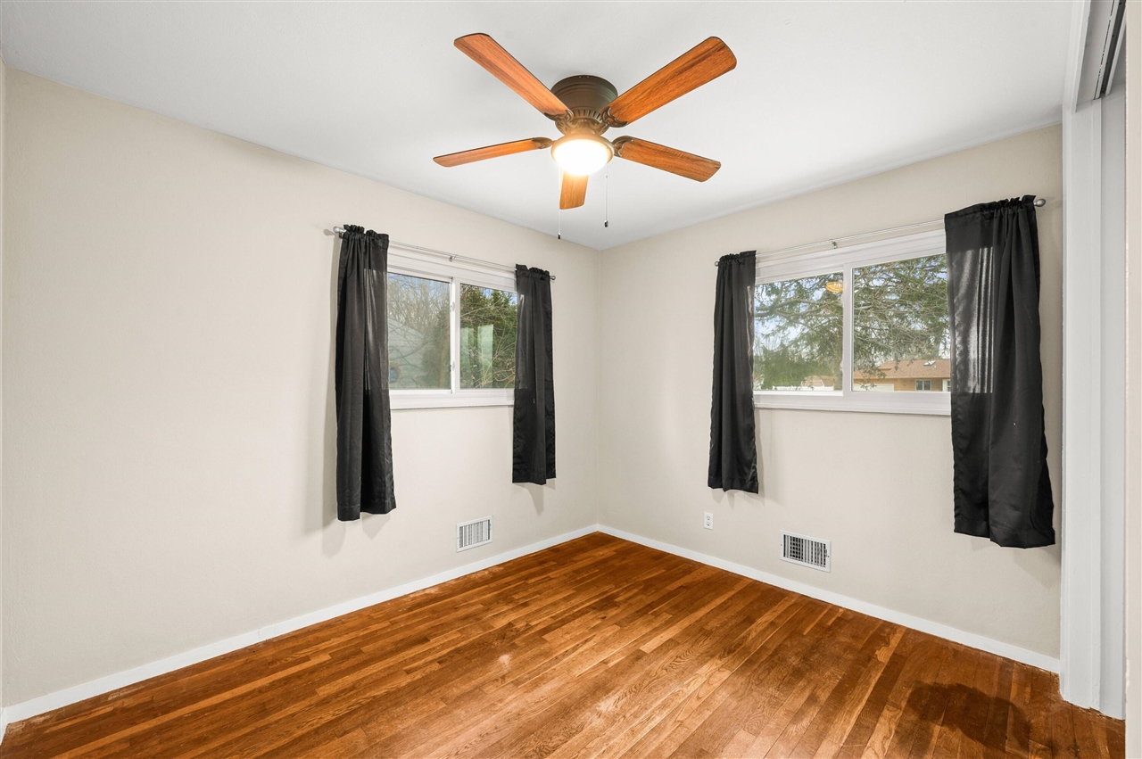 835 Ansley Drive, Saint Joseph, MI, 49085-3640