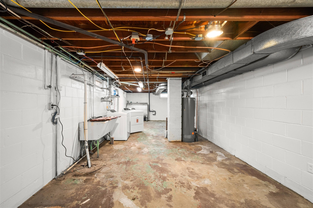 835 Ansley Drive, Saint Joseph, MI, 49085-3640