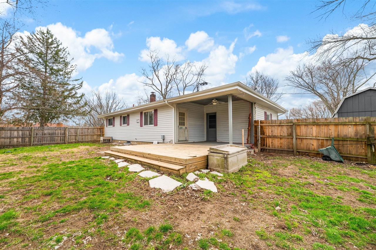 835 Ansley Drive, Saint Joseph, MI, 49085-3640