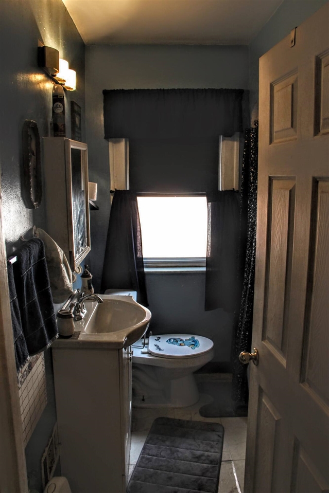 15370 Hartwell Street, Detroit, MI, 48227-3350