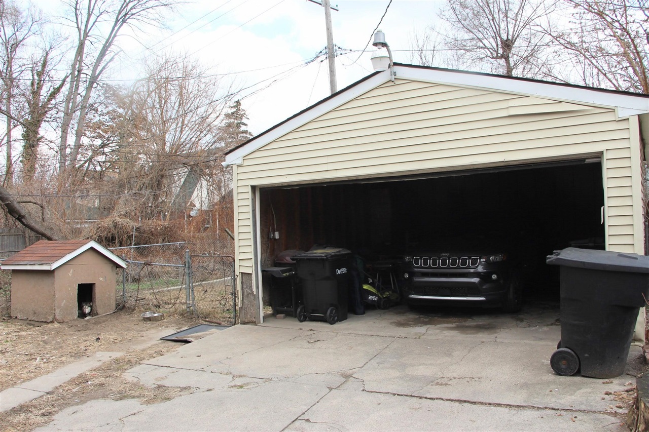 15370 Hartwell Street, Detroit, MI, 48227-3350