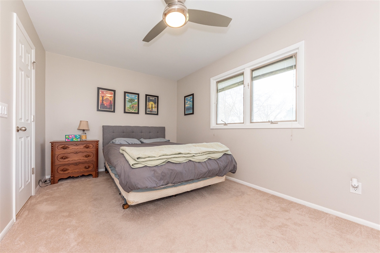 1075 Harold Circle, Ann Arbor, MI, 48103-1418