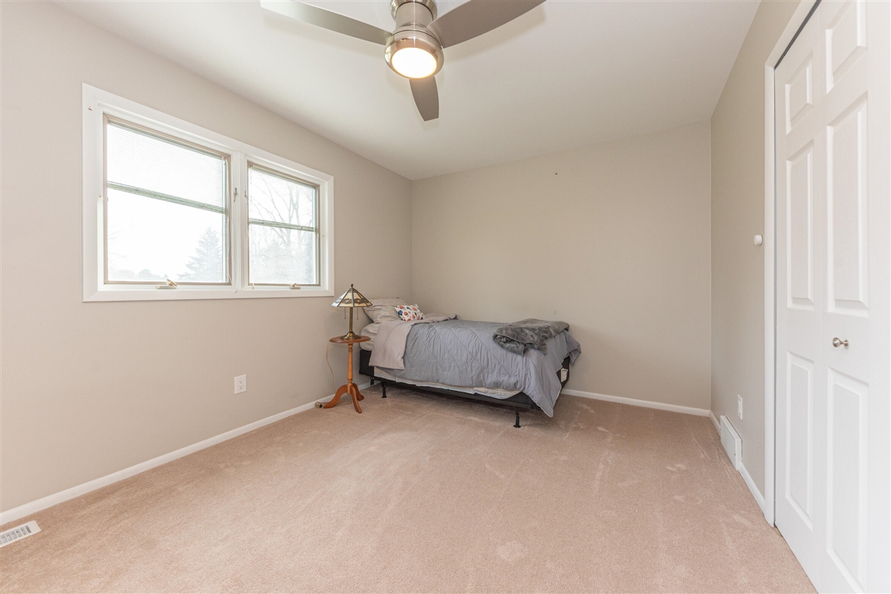 1075 Harold Circle, Ann Arbor, MI, 48103-1418