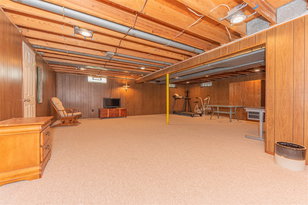 1075 Harold Circle, Ann Arbor, MI, 48103-1418