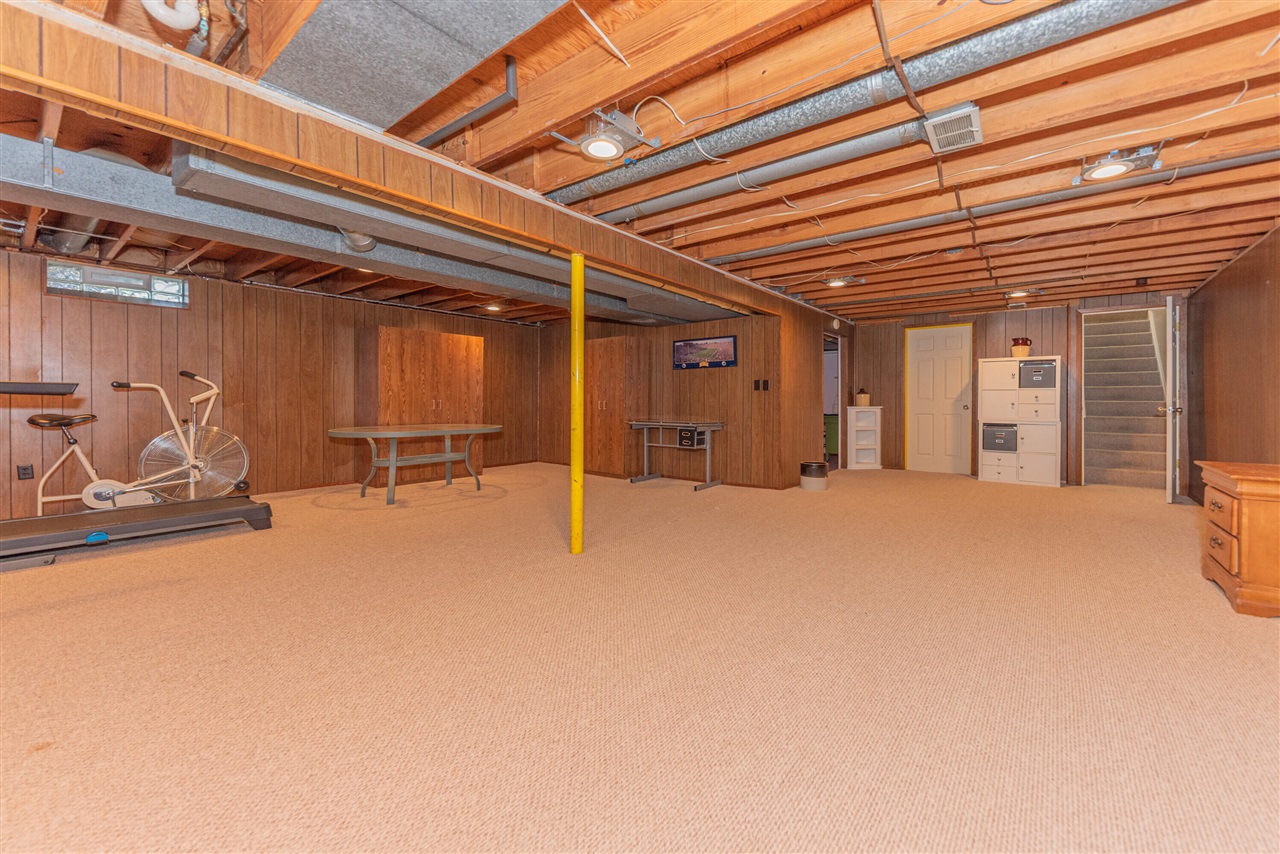 1075 Harold Circle, Ann Arbor, MI, 48103-1418