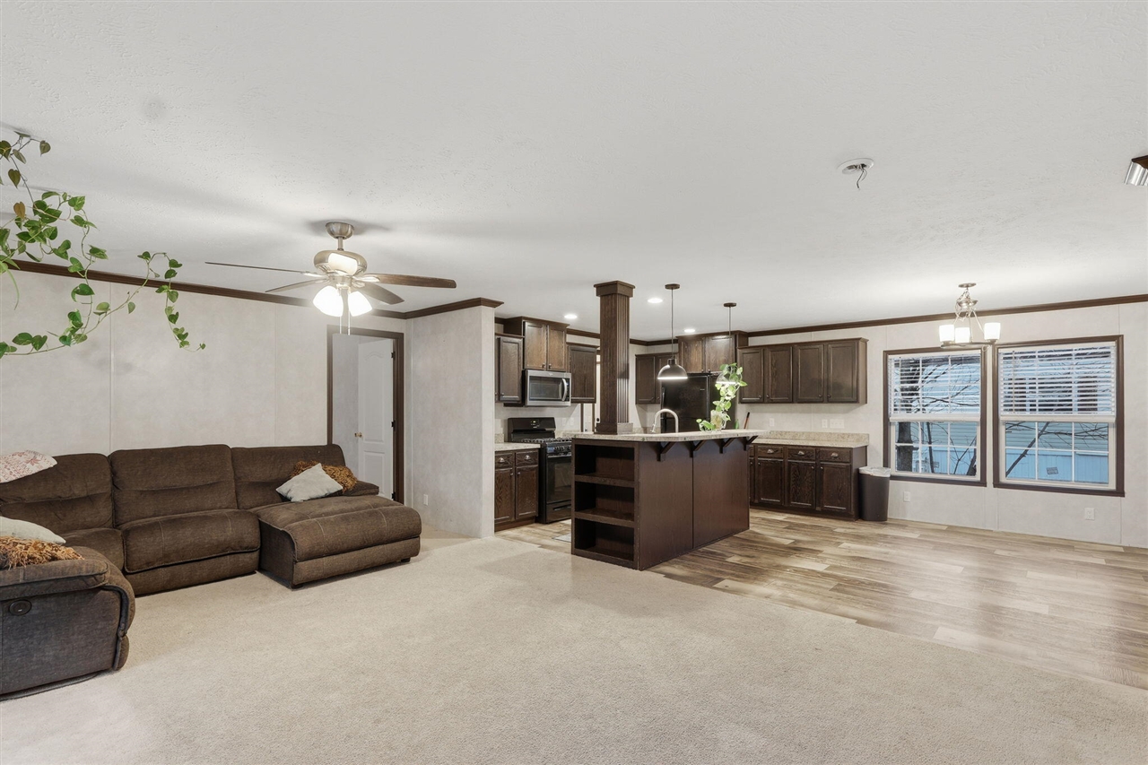 1815 Veronica Street UNIT&nbsp;196, Lowell, MI, 49331