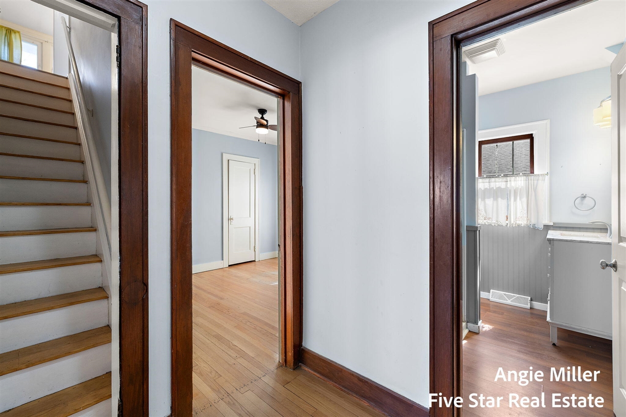 211 Williams Street, Spring Lake, MI, 49456-1912