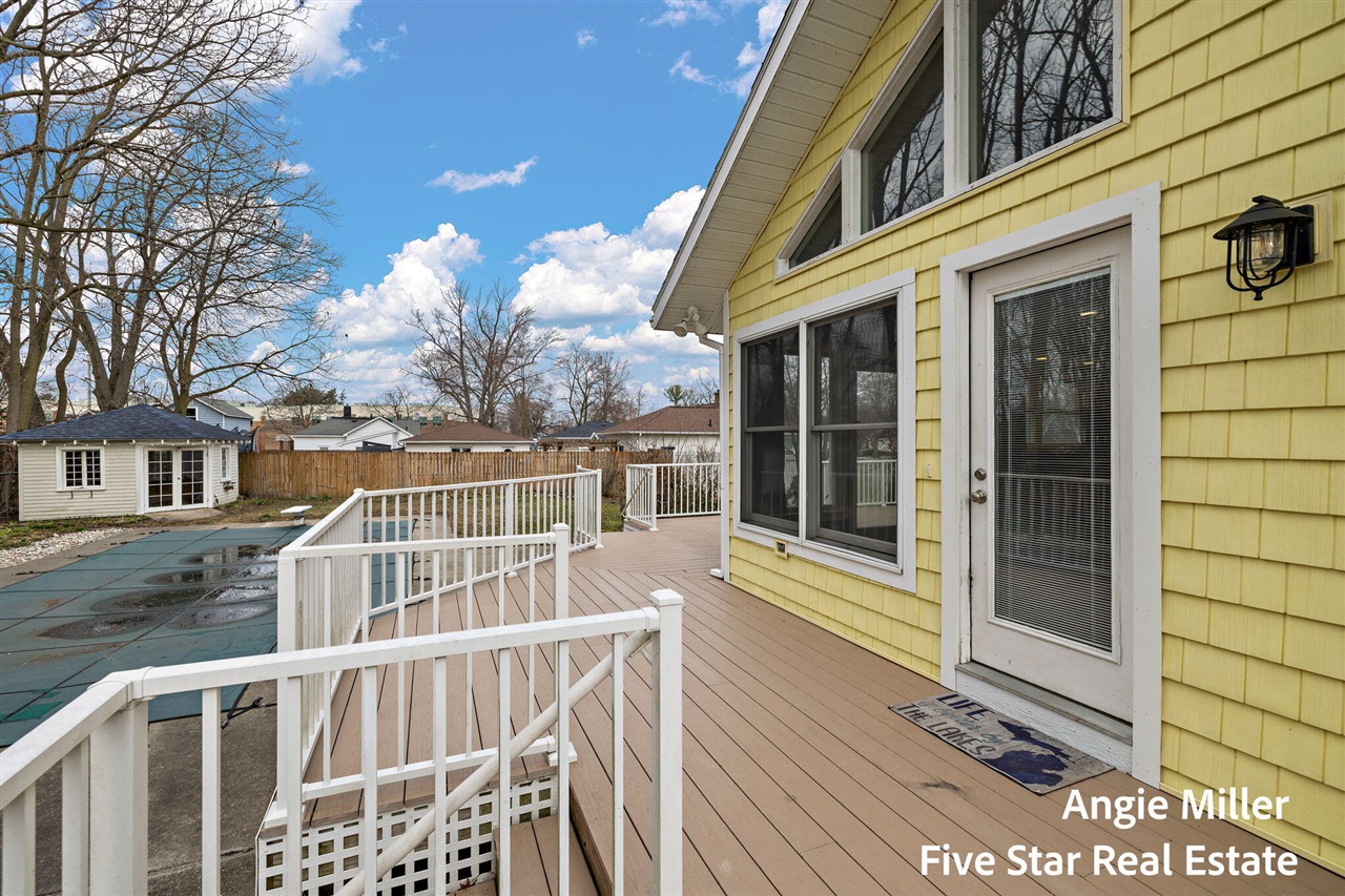 211 Williams Street, Spring Lake, MI, 49456-1912