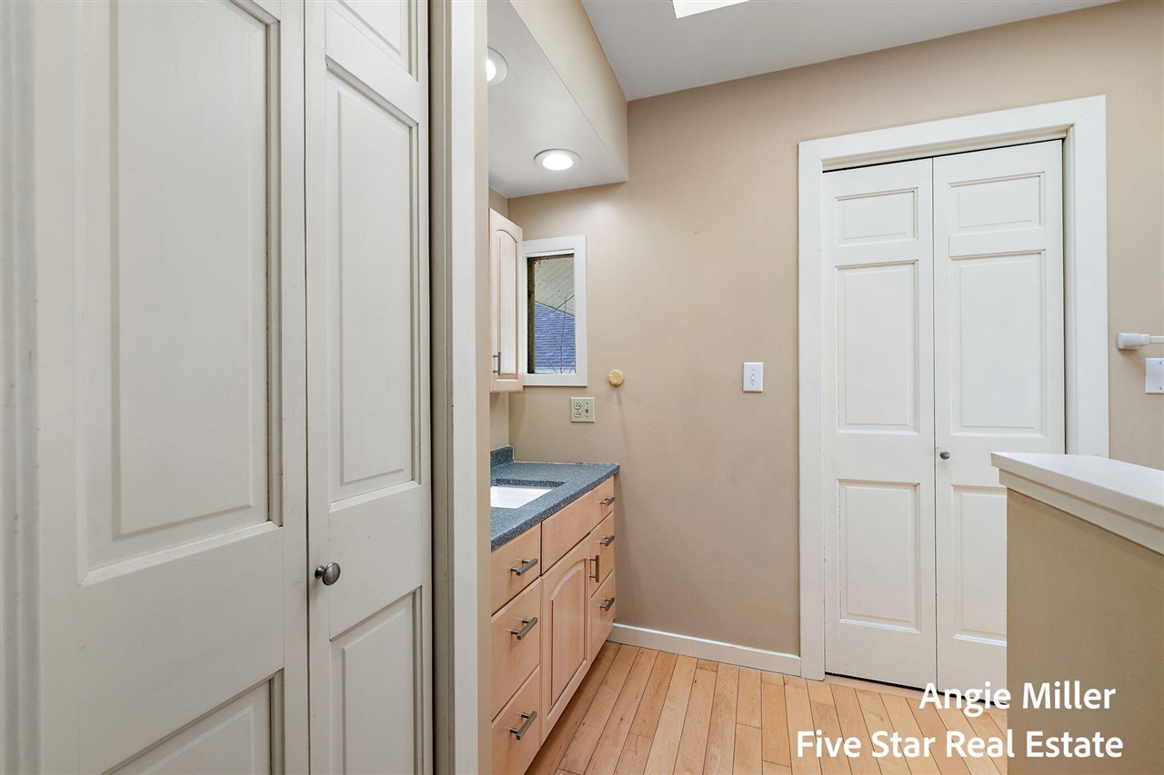 211 Williams Street, Spring Lake, MI, 49456-1912