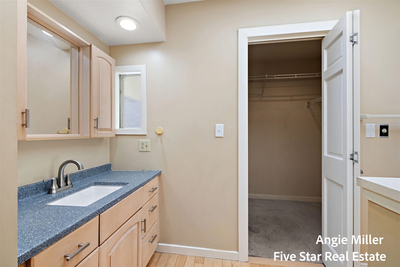 211 Williams Street, Spring Lake, MI, 49456-1912