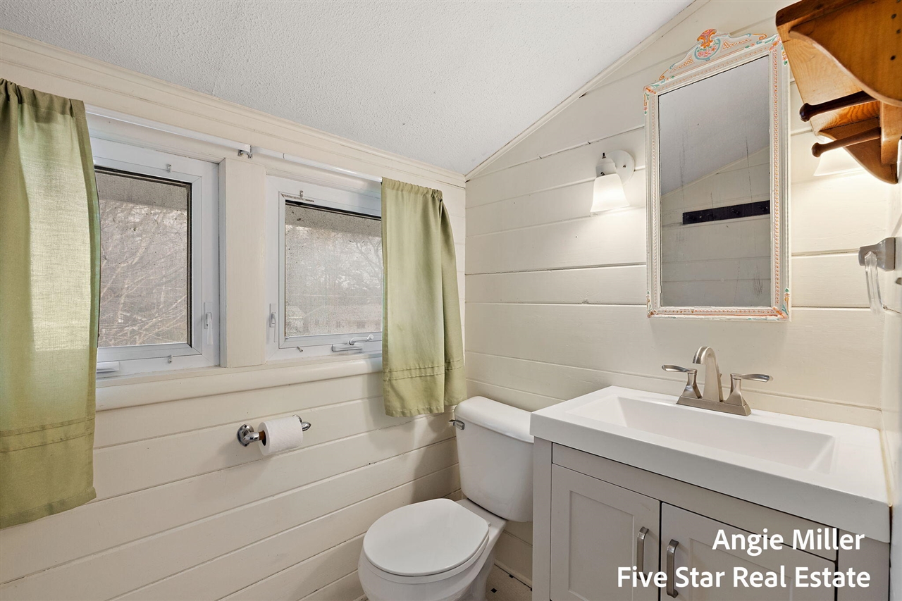 211 Williams Street, Spring Lake, MI, 49456-1912