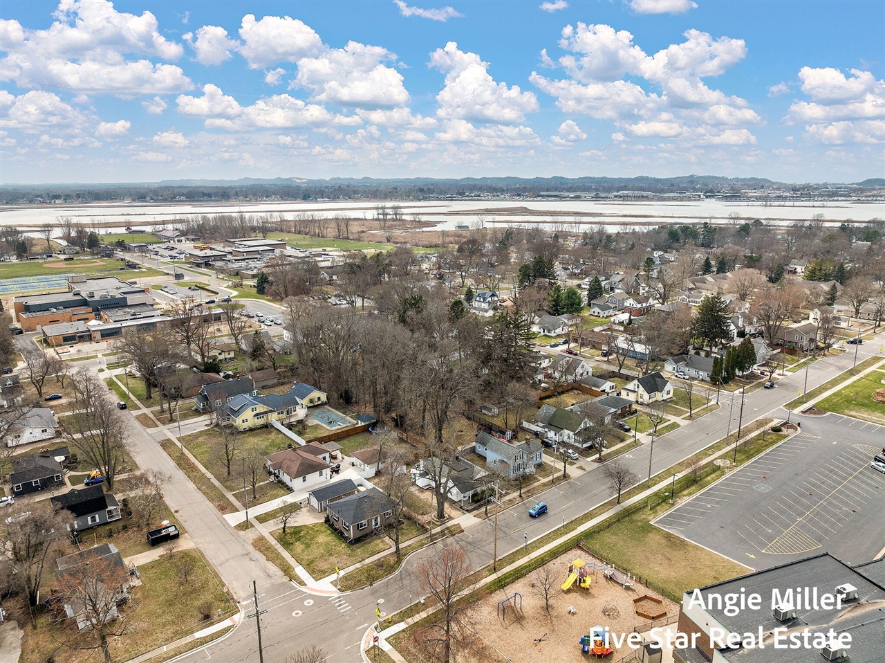 211 Williams Street, Spring Lake, MI, 49456-1912