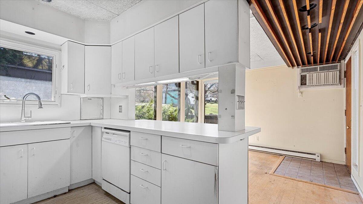 1307 Lutz Avenue, Ann Arbor, MI, 48103-4617