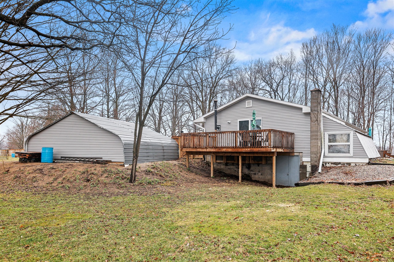 4090 Matthews Road, Charlotte, MI, 48813-8146