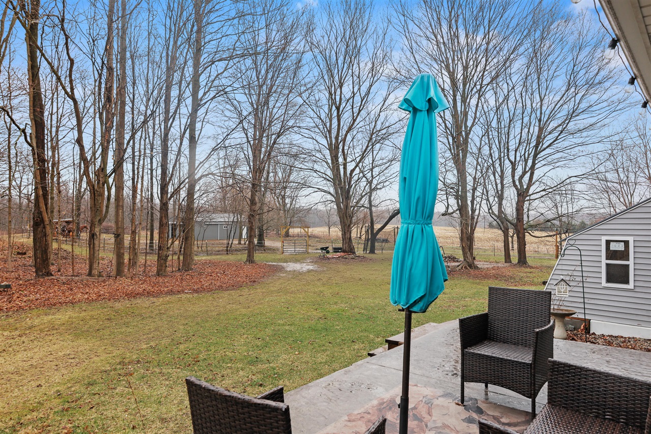 4090 Matthews Road, Charlotte, MI, 48813-8146