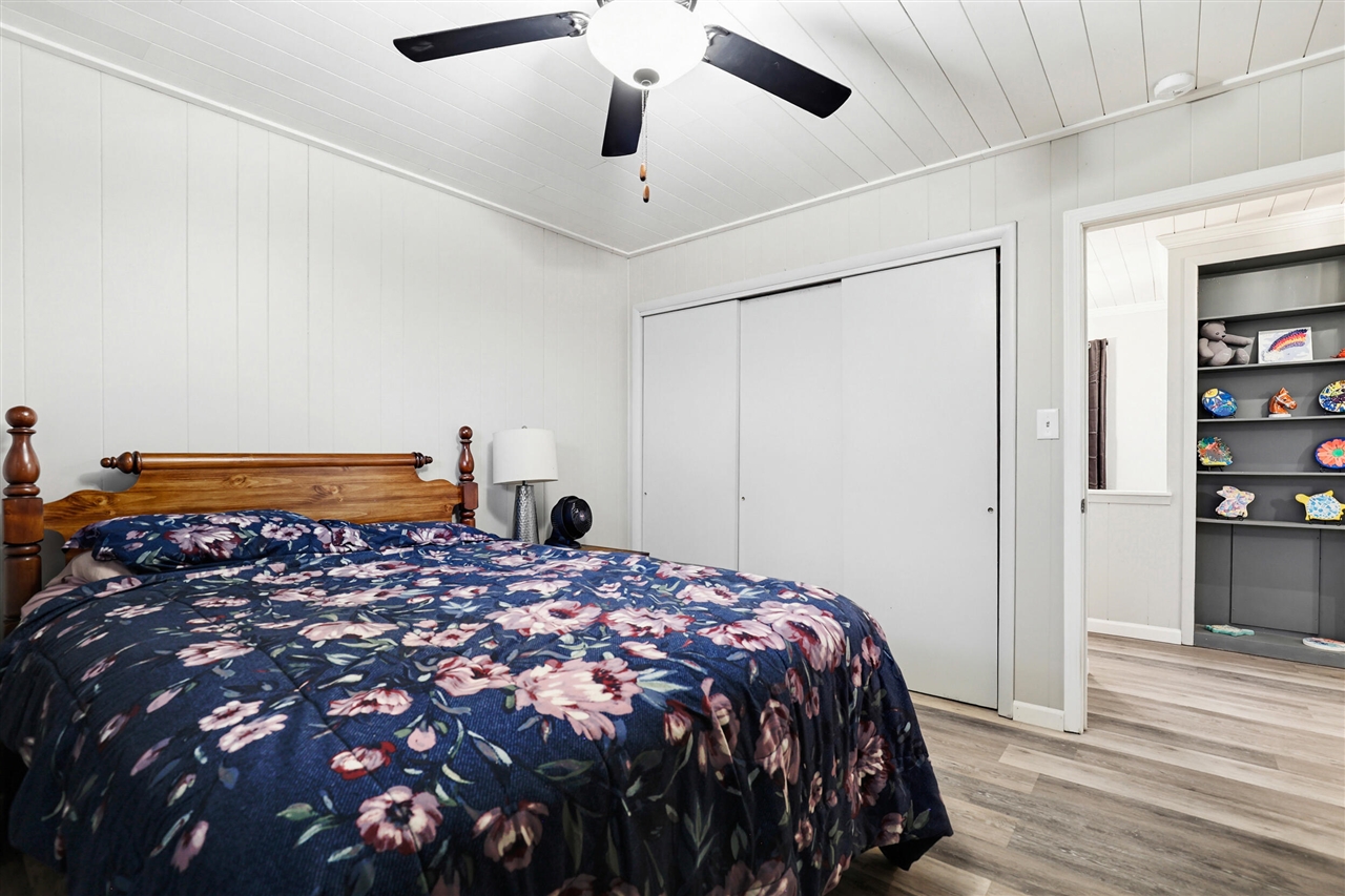 4090 Matthews Road, Charlotte, MI, 48813-8146