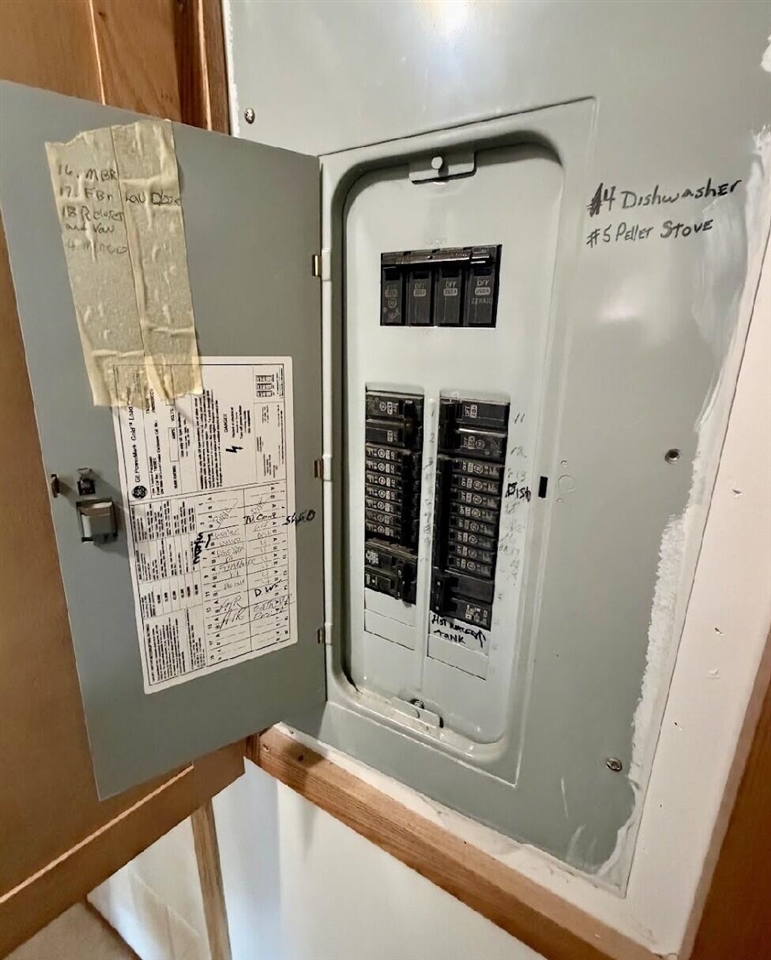 6524 N 96th Avenue, Hart, MI, 49420-8181