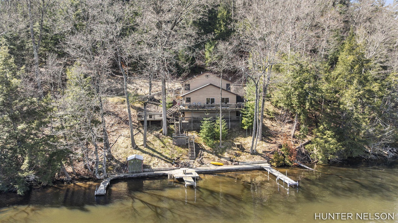 4600 S Teal Lane, Newaygo, MI, 49337-8725