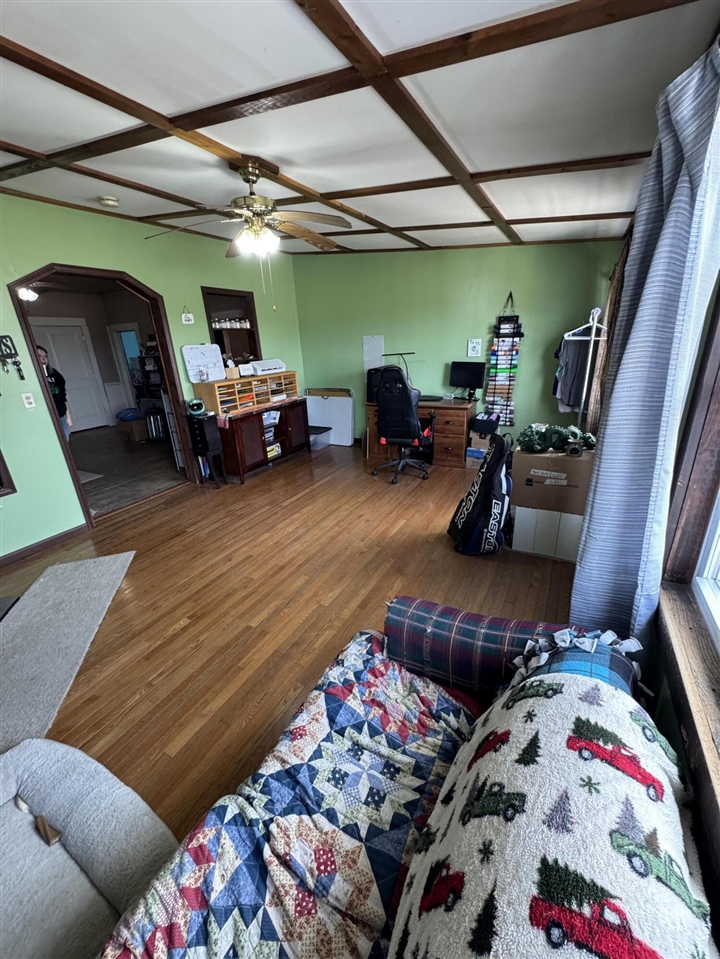 2126 200th Avenue, Reed City, MI, 49677-8044