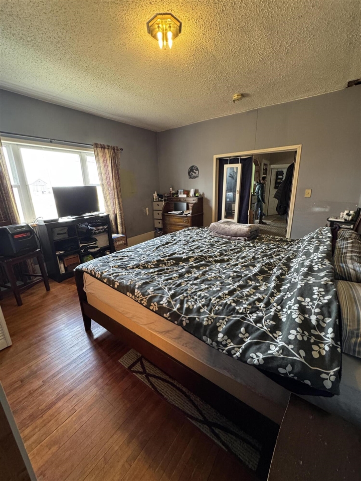 2126 200th Avenue, Reed City, MI, 49677-8044