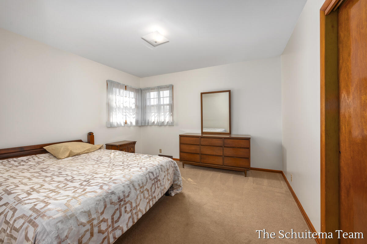 1824 Blandford Avenue, Wyoming, MI, 49519-1234